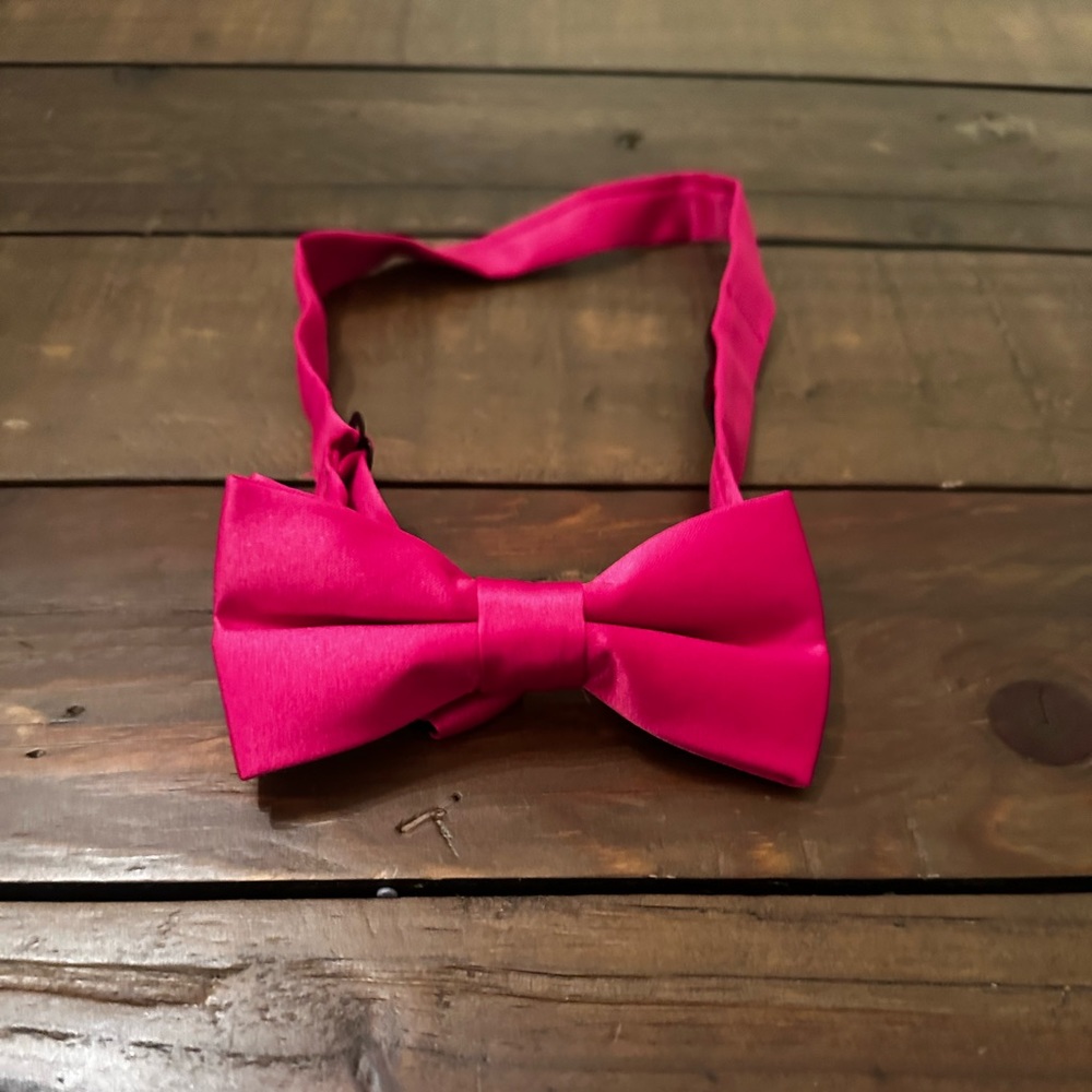 Youth Boys Adjustable Bow Tie, Hot Pink!